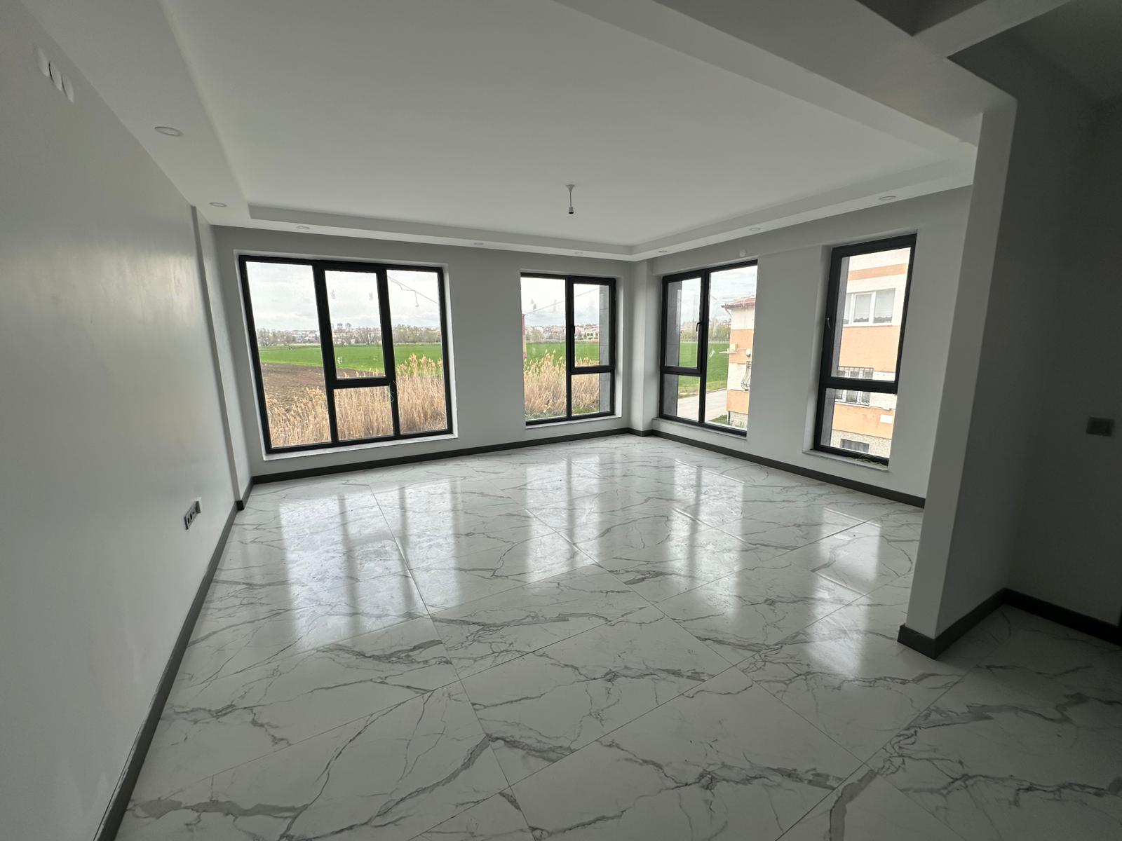 MABEL'DEN TEPEBAŞI / SAZOVA'DA SATILIK LÜKS VİLLALAR